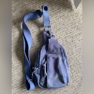 Women's Free People Hudson Sling Bag! Worn couple of times